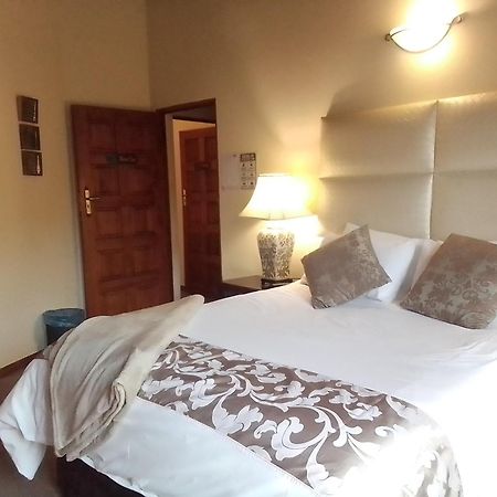 Hoopoe Haven Guest House Chartwell 外观 照片