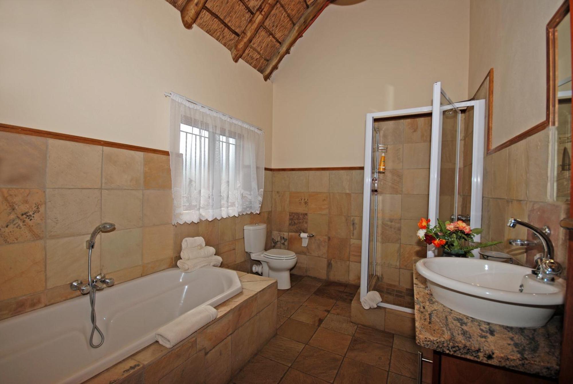 Hoopoe Haven Guest House Chartwell 外观 照片