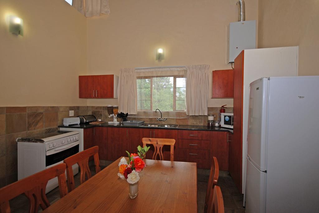 Hoopoe Haven Guest House Chartwell 外观 照片